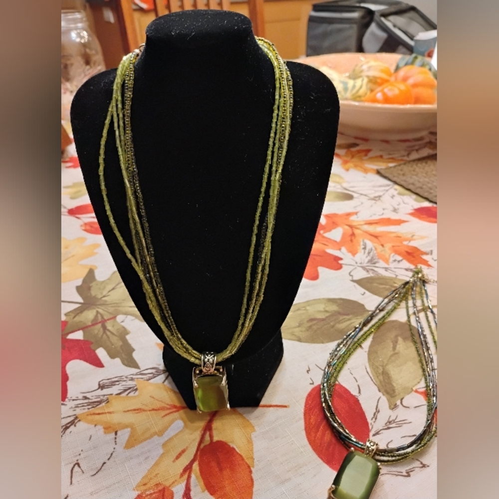 Elegant Green Beaded Necklace Set
